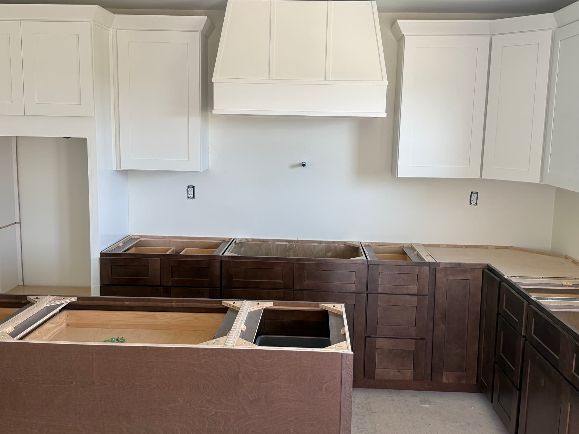 Two-Tone Kitchen, Espresso Base